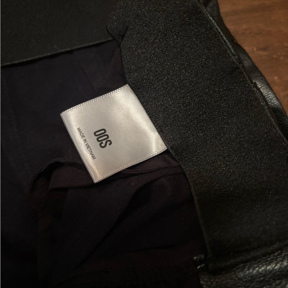 Express Black Faux Leather High Waist Ankle Pants. Size 00 - Picture 5 of 5